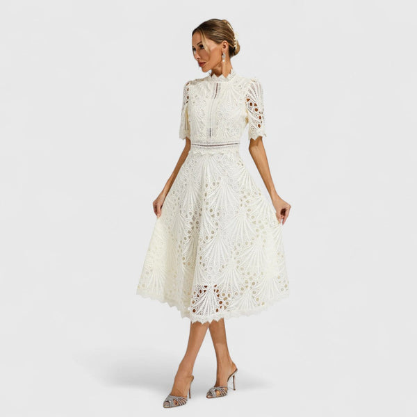 Λυδία - κομψό μεσοφόρι με δαντέλα για γυναίκες