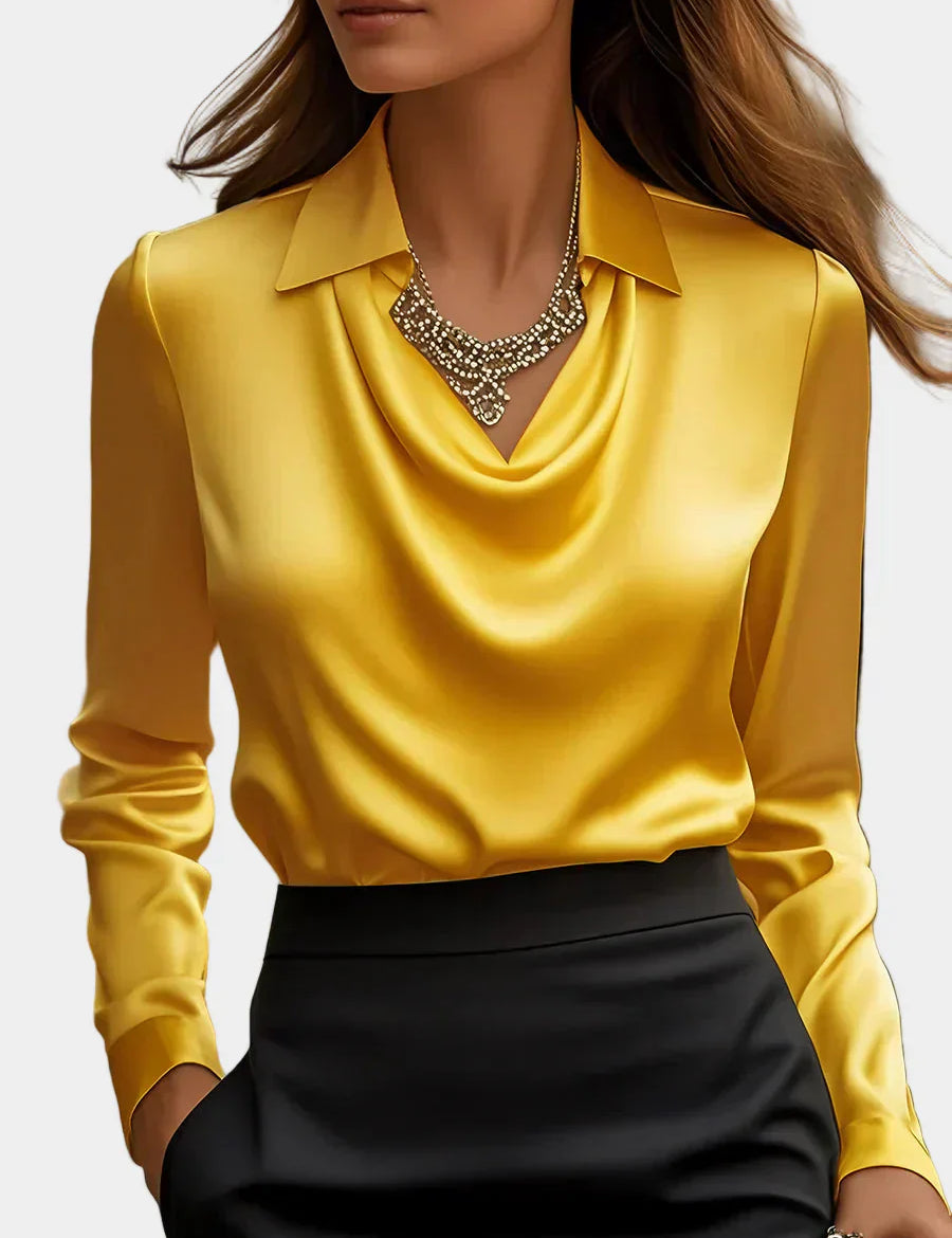 Κομψή Λευκή Σατέν Μπλούζα με Ντραπέ Ντεκολτέ