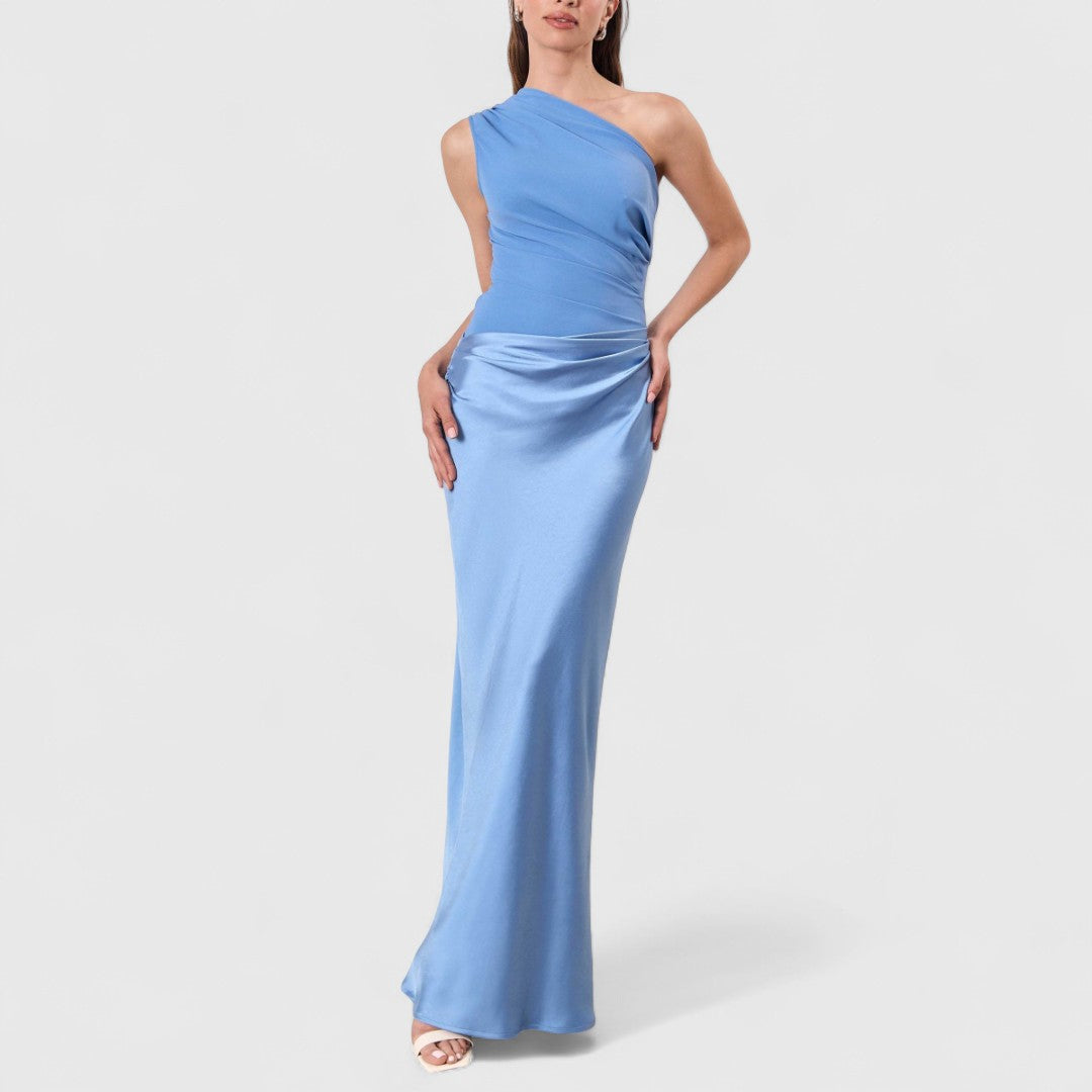 Καλλιστώ - Πλισέ μάξι φόρεμα με έναν ώμο και κομψό σχεδιασμό