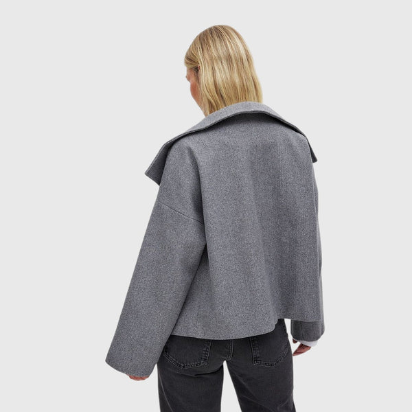 Ιφιμέδεια - Πολυτελές παλτό με διαχρονική κομψότητα και απαλή αίσθηση άνεσης