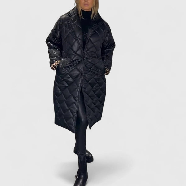 Σεβαστή - Αναστρέψιμο μπουφάν κουβερλί με μοντέρνα γραμμή και πολυτελή αίσθηση